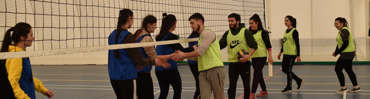 Students Volleyball (4)